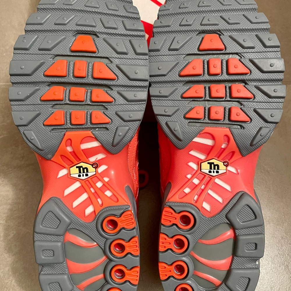 Air Max Plus Decon - Picture 8 of 11